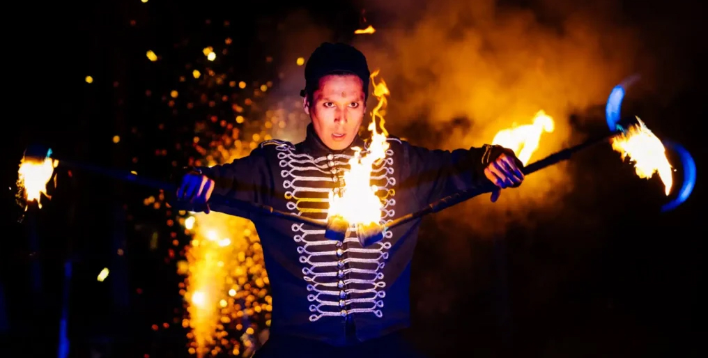 animation artiste jongleur de feu-2