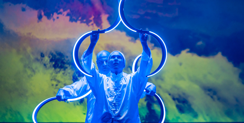 animation jongleur lumiere led-2